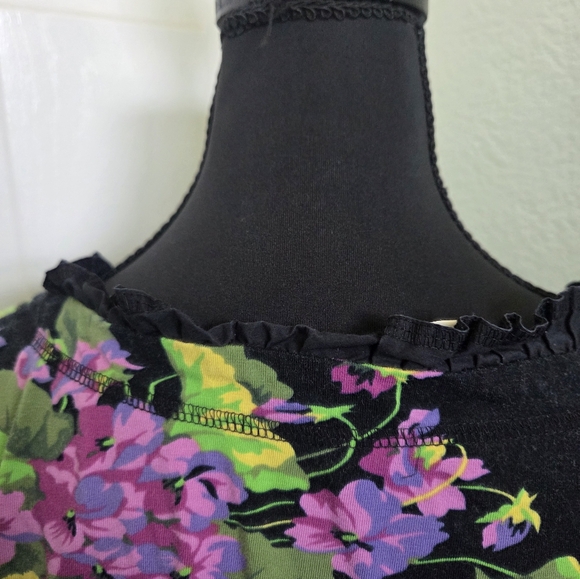 Betsey Johnson Vtg Punk Blk Button-Front Top Purple & Green Floral Panels Medium - Picture 7 of 8